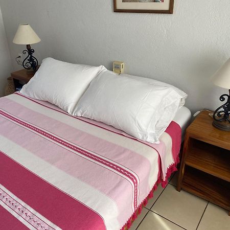 Zandoyo Bed & Breakfast ปูแอร์โตเอสกอนดิโด ภายนอก รูปภาพ