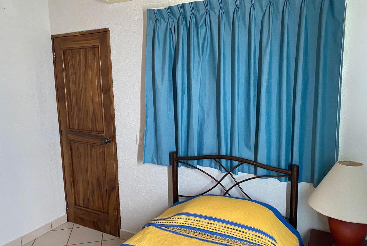 Zandoyo Bed & Breakfast ปูแอร์โตเอสกอนดิโด ภายนอก รูปภาพ