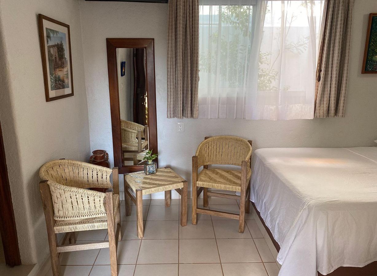 Zandoyo Bed & Breakfast ปูแอร์โตเอสกอนดิโด ภายนอก รูปภาพ