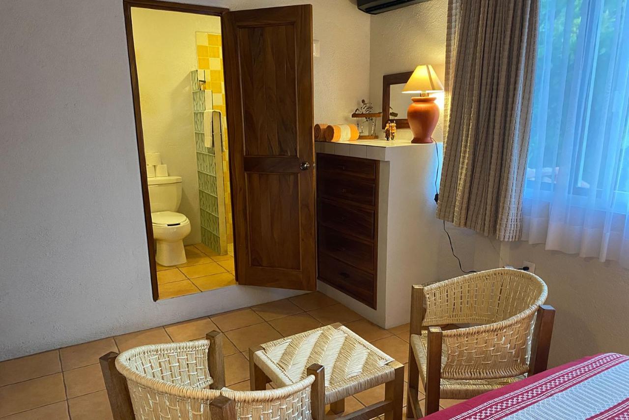 Zandoyo Bed & Breakfast ปูแอร์โตเอสกอนดิโด ภายนอก รูปภาพ
