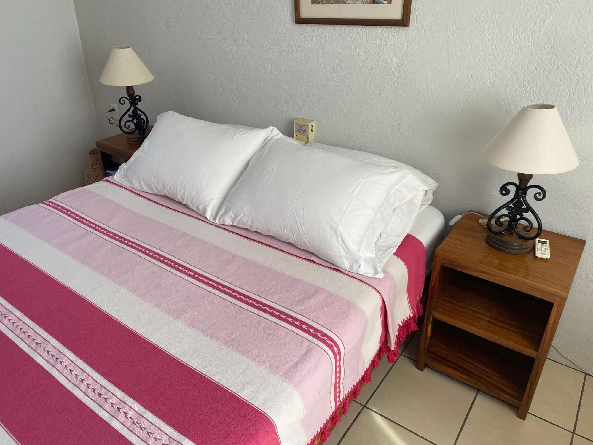 Zandoyo Bed & Breakfast ปูแอร์โตเอสกอนดิโด ภายนอก รูปภาพ